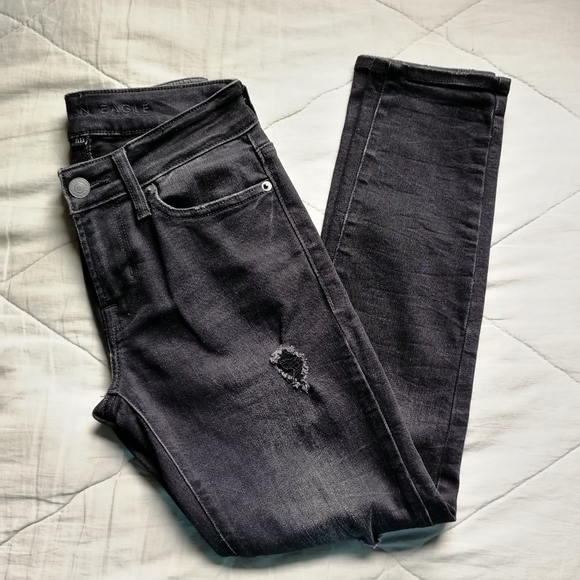 American Eagle Outfitters Other - AMERICAN EAGLE Mens Distress Skinny Flex 26x28